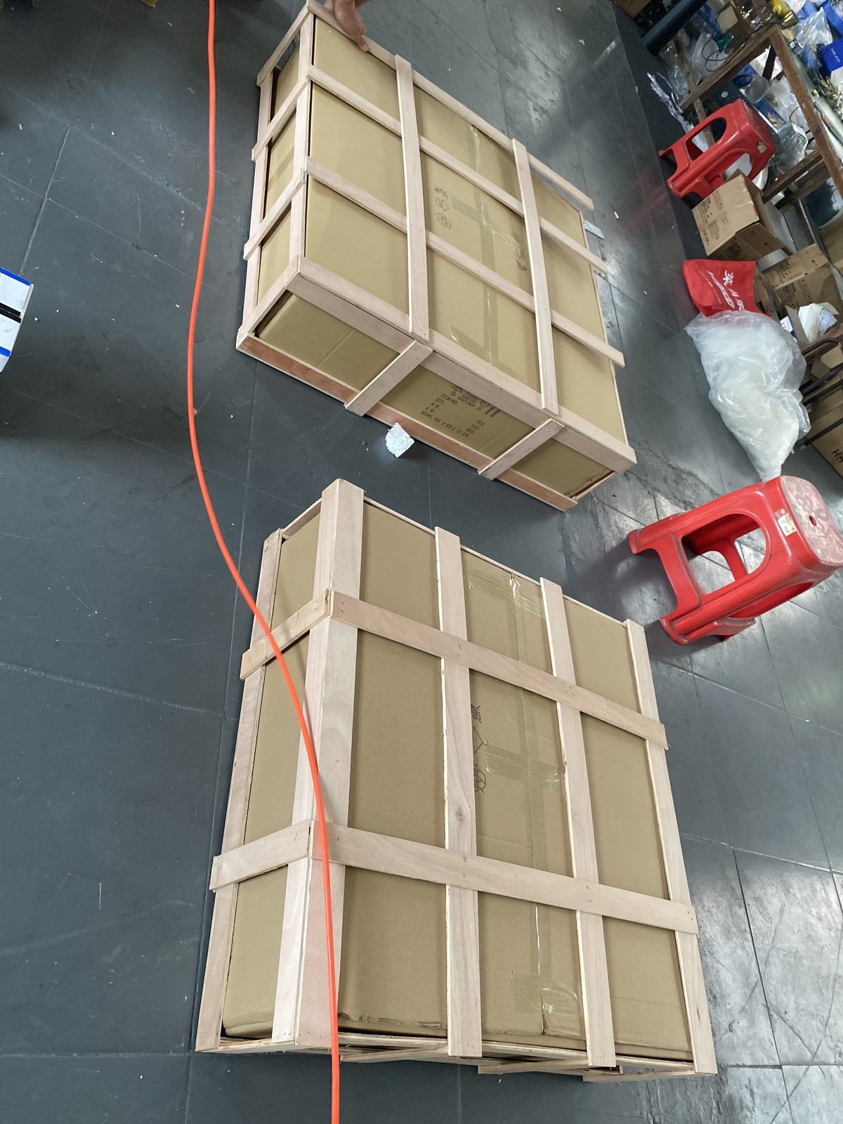 Custom crate packing